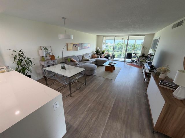 3001 S Course Drive 501, Pompano Beach, FL 33069