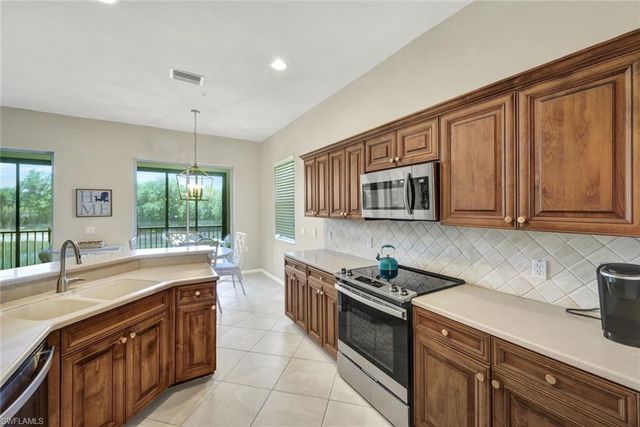 10060 Valiant CT 202, Miromar Lakes, FL 33913