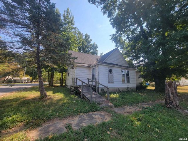 600 S 25TH Street, Herrin, IL 62948