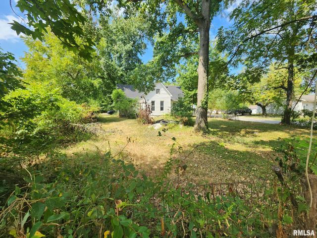 600 S 25TH Street, Herrin, IL 62948