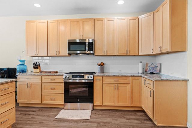 10404 Lake Brook Drive, Fort Worth, TX 76053