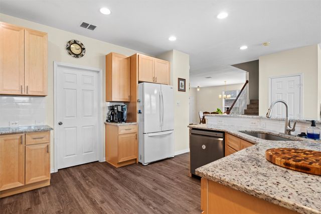 10404 Lake Brook Drive, Fort Worth, TX 76053