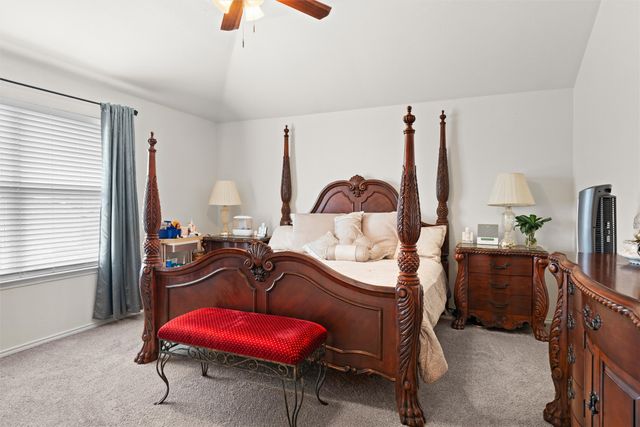 10404 Lake Brook Drive, Fort Worth, TX 76053