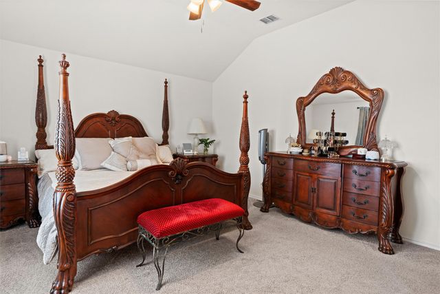 10404 Lake Brook Drive, Fort Worth, TX 76053
