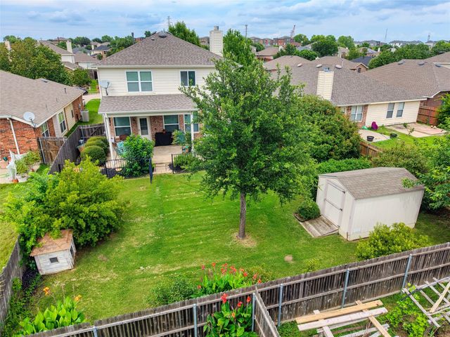 10404 Lake Brook Drive, Fort Worth, TX 76053