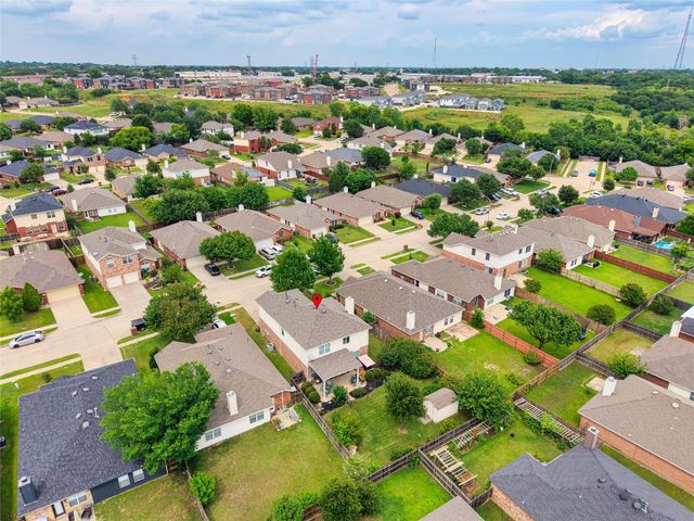 10404 Lake Brook Drive, Fort Worth, TX 76053
