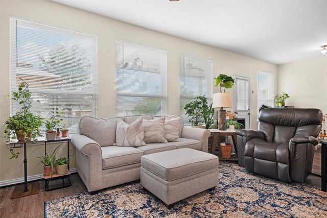 10404 Lake Brook Drive, Fort Worth, TX 76053