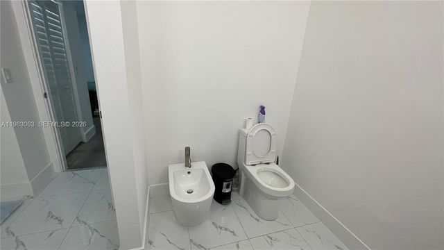 11581 SW 10th Ct, Pembroke Pines, FL 33025