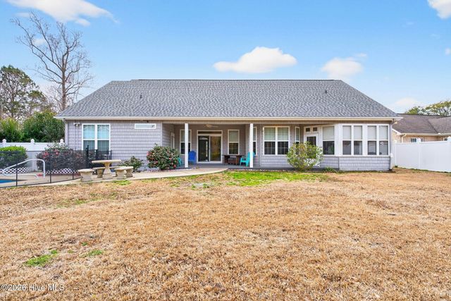 9116 Oak Ridge Plantation Drive SW, Calabash, NC 28467