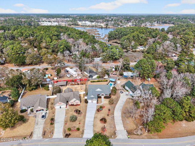 9116 Oak Ridge Plantation Drive SW, Calabash, NC 28467