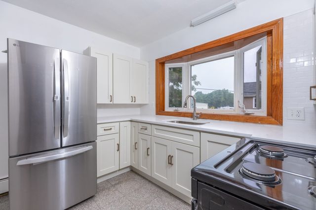 289 Milton St, Dedham, MA 02026