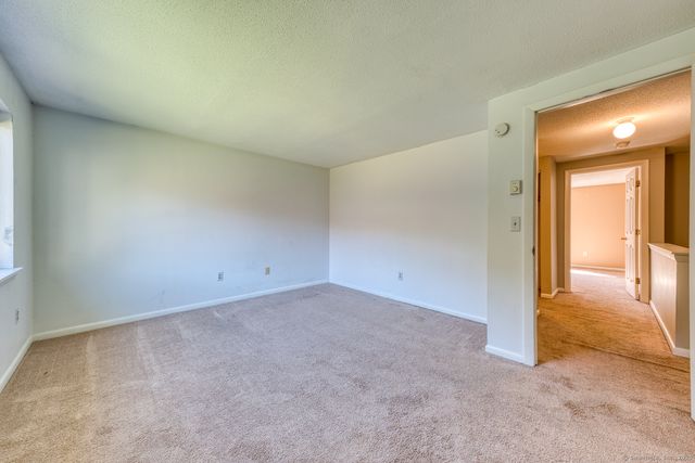 12 Stone Pond Road 12, Tolland, CT 06084