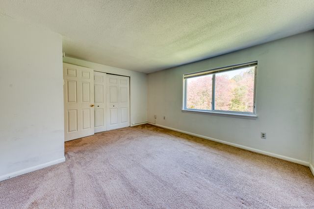 12 Stone Pond Road 12, Tolland, CT 06084