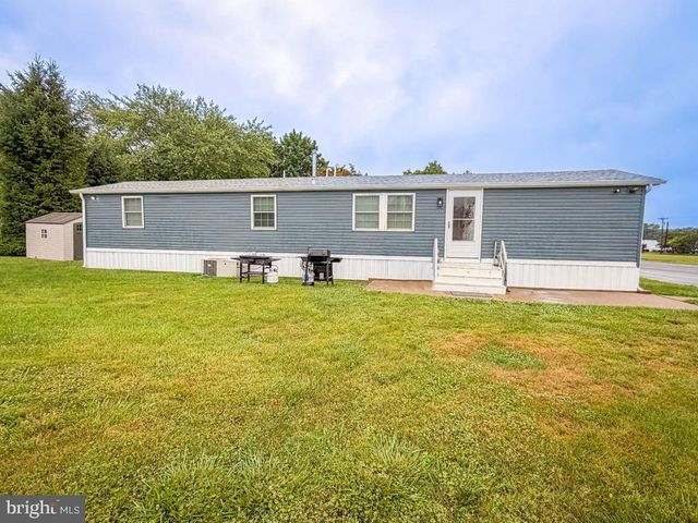 151 HARDING DR, Fairless Hills, PA 19030