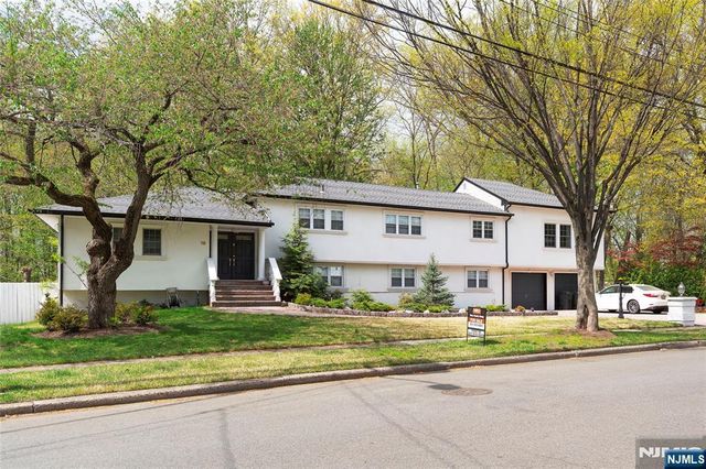 19 Coles Court, River Edge, NJ 07661