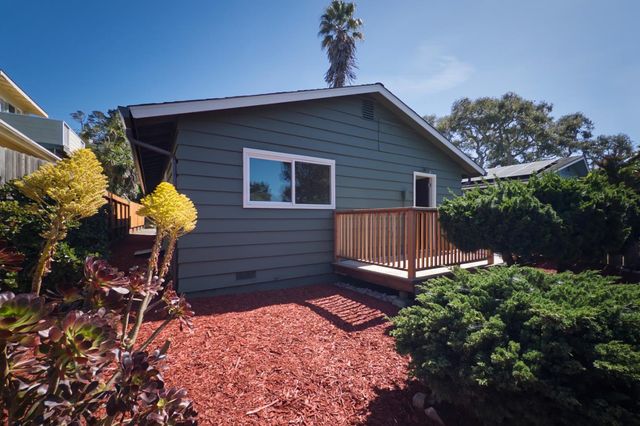 1114 Miles Avenue, Pacific Grove, CA 93950