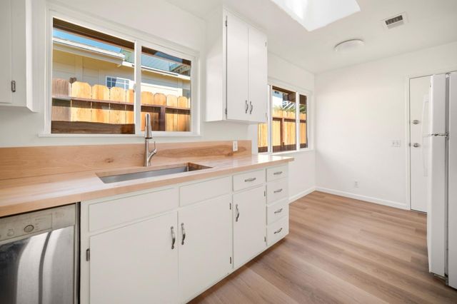 1114 Miles Avenue, Pacific Grove, CA 93950