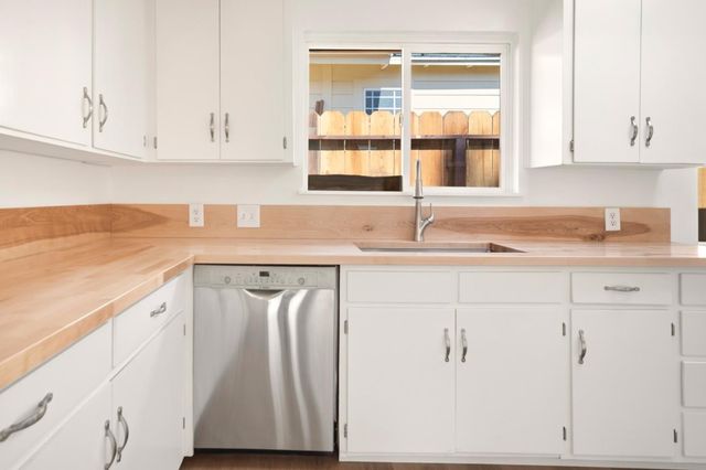 1114 Miles Avenue, Pacific Grove, CA 93950