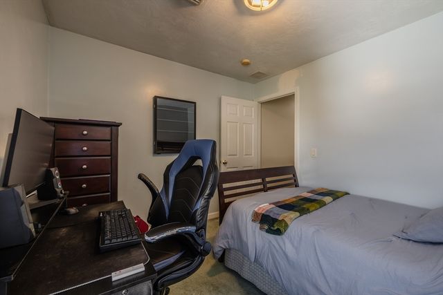 36 Sunrise Ave, Worcester, MA 01606