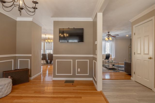 36 Sunrise Ave, Worcester, MA 01606