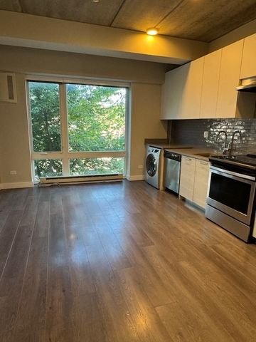 2407 W Eastwood Avenue 406, Chicago, IL 60625