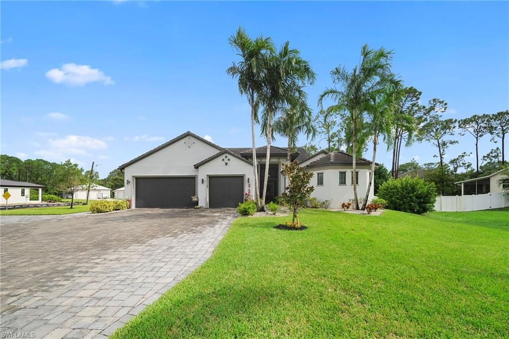 9796 Strike LN, Bonita Springs, FL 34135