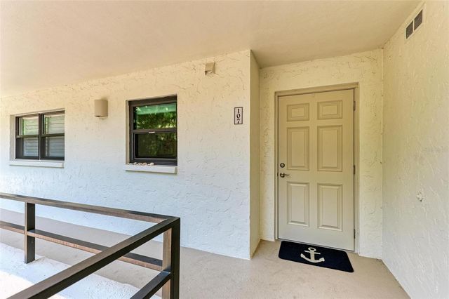 8735 MIDNIGHT PASS ROAD 107B, Sarasota, FL 34242