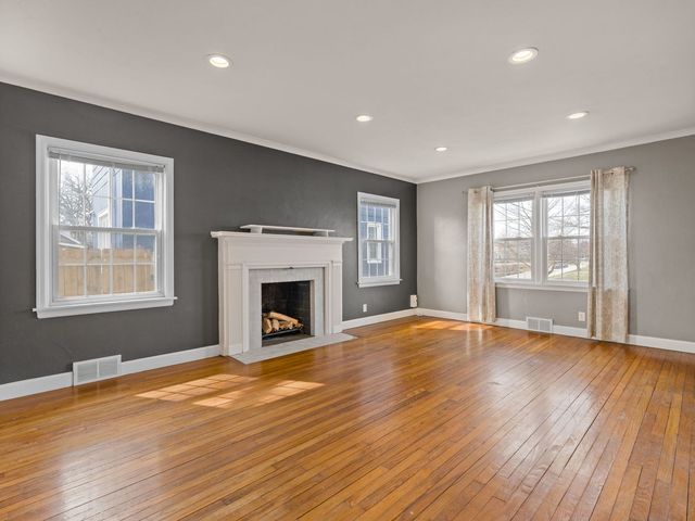 2313 26th Street, Rock Island, IL 61201