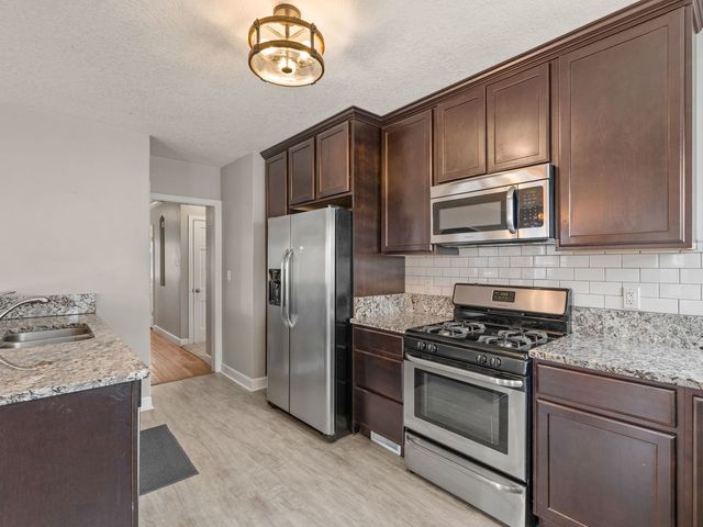 2313 26th Street, Rock Island, IL 61201