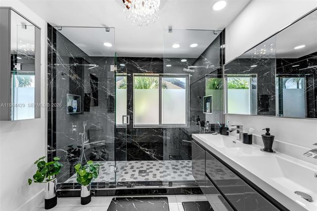 942 NW 133rd Ct, Miami, FL 33182