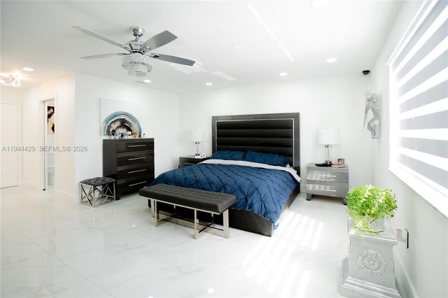 942 NW 133rd Ct, Miami, FL 33182