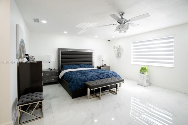 942 NW 133rd Ct, Miami, FL 33182