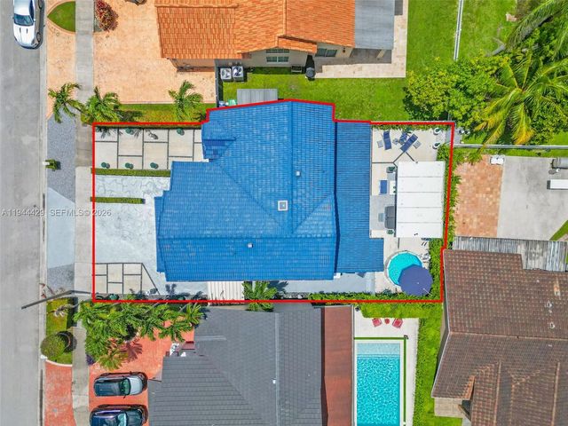 942 NW 133rd Ct, Miami, FL 33182