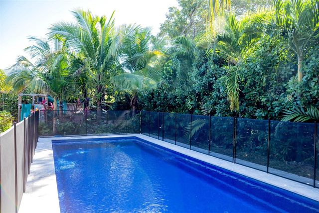 2510 NE 207th Terrace, Miami, FL 33180