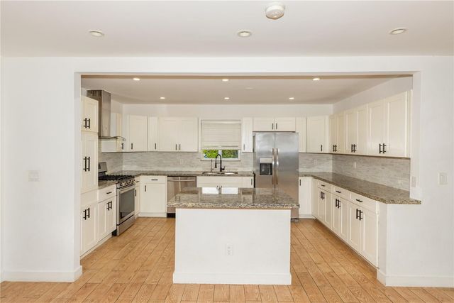 2510 NE 207th Terrace, Miami, FL 33180