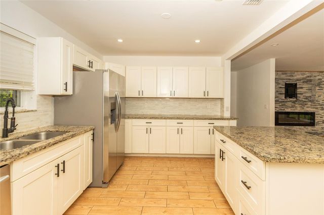 2510 NE 207th Terrace, Miami, FL 33180