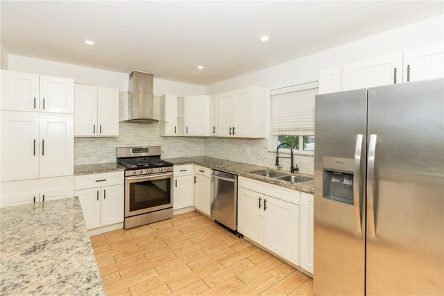 2510 NE 207th Terrace, Miami, FL 33180