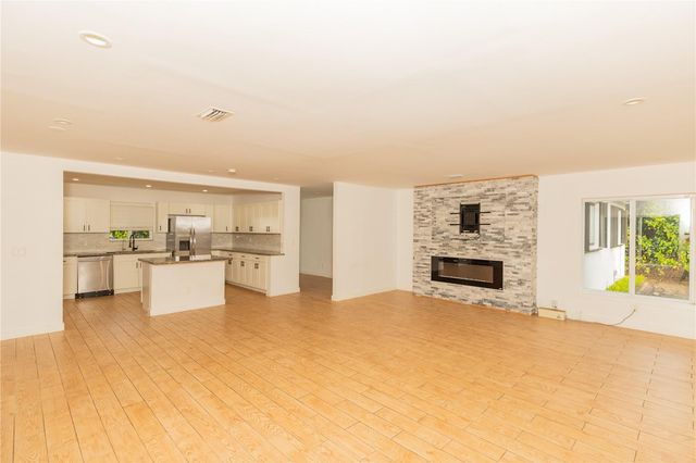 2510 NE 207th Terrace, Miami, FL 33180