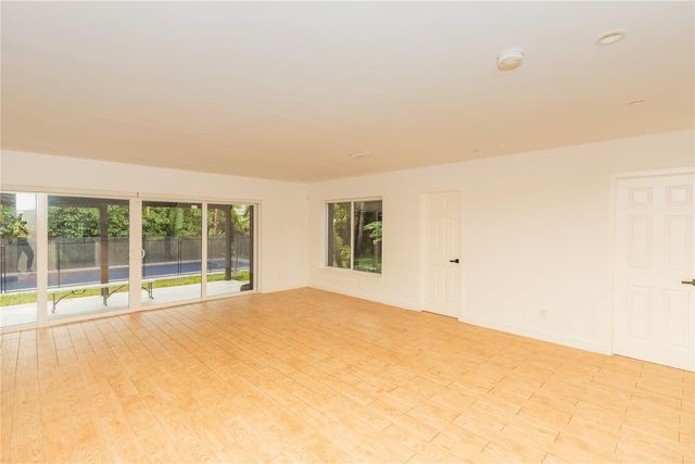 2510 NE 207th Terrace, Miami, FL 33180