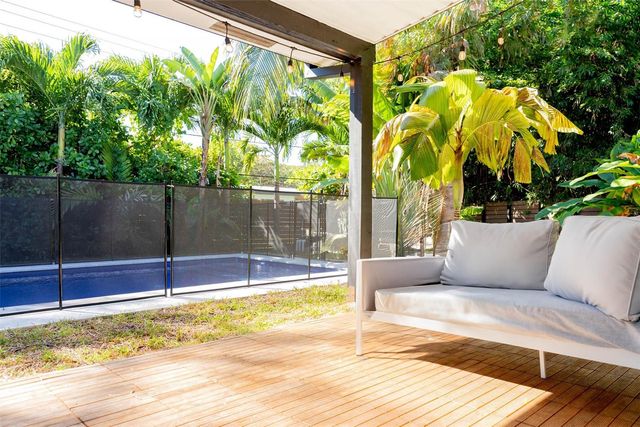 2510 NE 207th Terrace, Miami, FL 33180