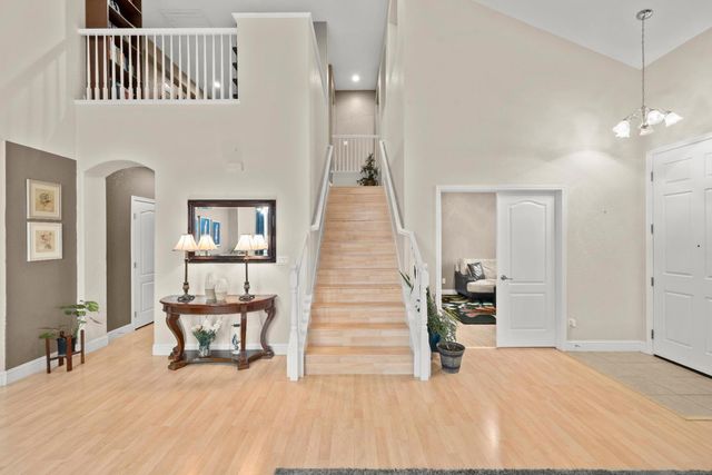 5216 Burberry Ct, Elk Grove, CA 95757