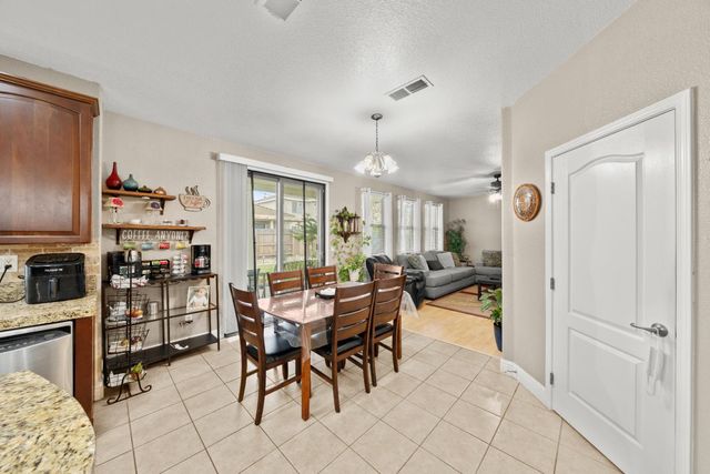 5216 Burberry Ct, Elk Grove, CA 95757