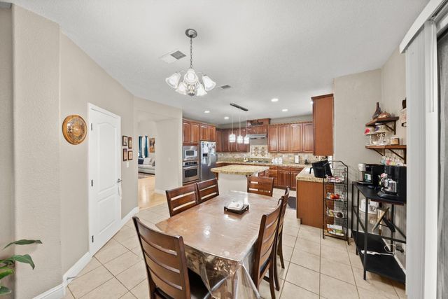 5216 Burberry Ct, Elk Grove, CA 95757