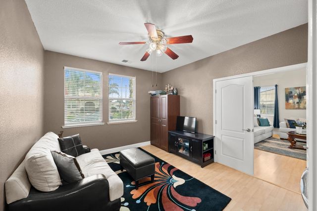 5216 Burberry Ct, Elk Grove, CA 95757