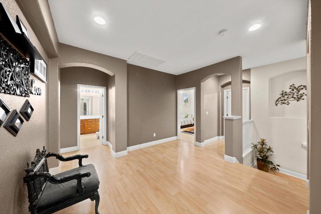 5216 Burberry Ct, Elk Grove, CA 95757