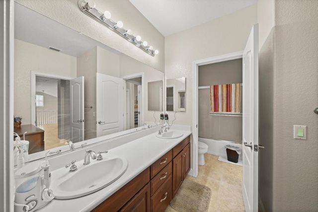 5216 Burberry Ct, Elk Grove, CA 95757