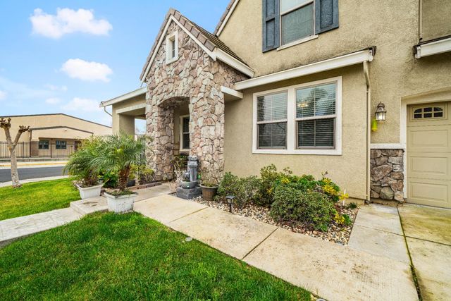 5216 Burberry Ct, Elk Grove, CA 95757