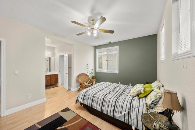 5216 Burberry Ct, Elk Grove, CA 95757