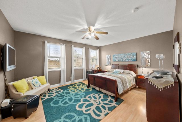 5216 Burberry Ct, Elk Grove, CA 95757