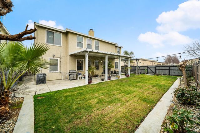 5216 Burberry Ct, Elk Grove, CA 95757